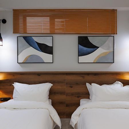 Botanic Boutique Hotel บิชเคก ภายนอก รูปภาพ