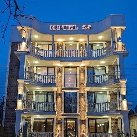 Botanic Boutique Hotel บิชเคก ภายนอก รูปภาพ
